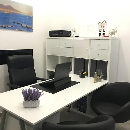 La Dimora Di Garibaldi Bed & Breakfast Naples